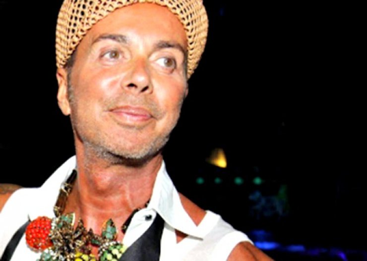 Λάκης Γαβαλάς: Από τους φόρους… στους φάρους!