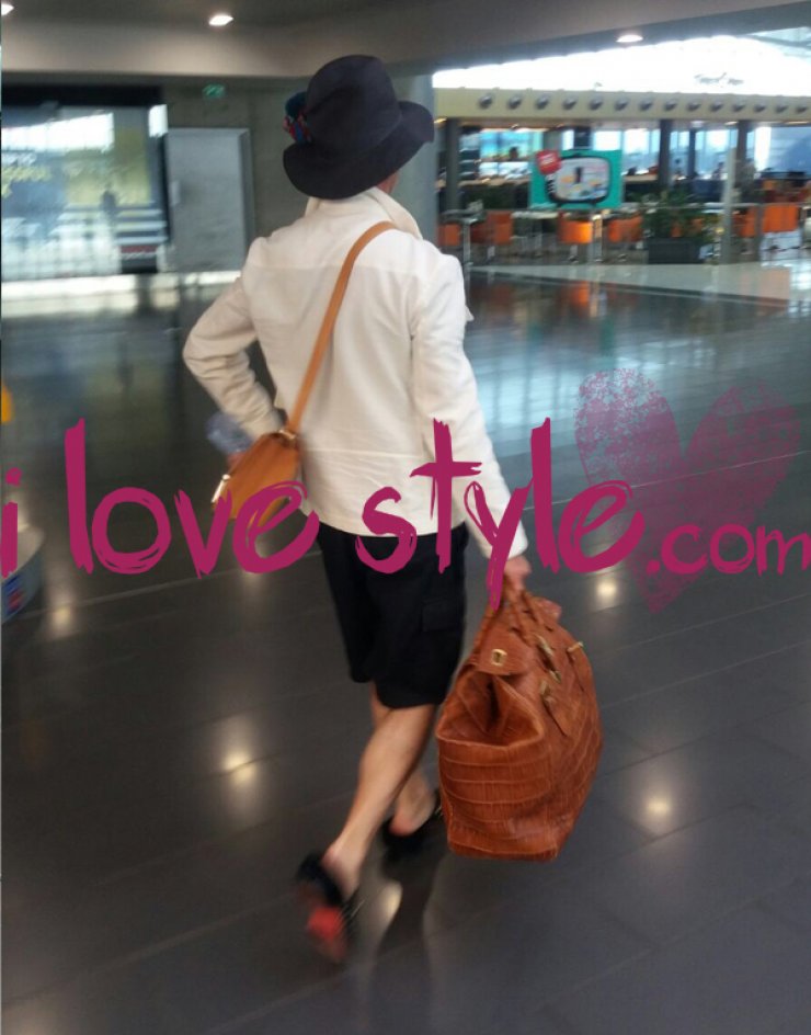 Επώνυμος Ελλαδίτης στην Κύπρο για συζητήσεις με τηλεοπτικούς σταθμούς