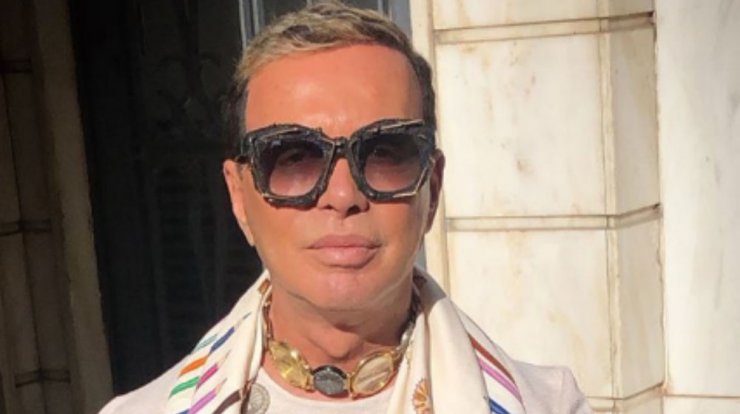 Ο Λάκης Γαβαλάς αποκάλυψε on air την ηλικία του