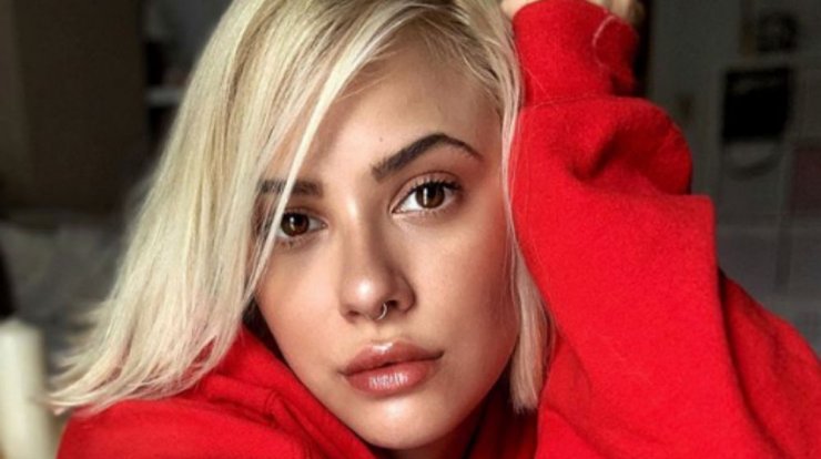 Λάουρα Νάργες: Δείτε τι απάντησε σε follower της όταν της είπε να χάσει κιλά [εικόνα]