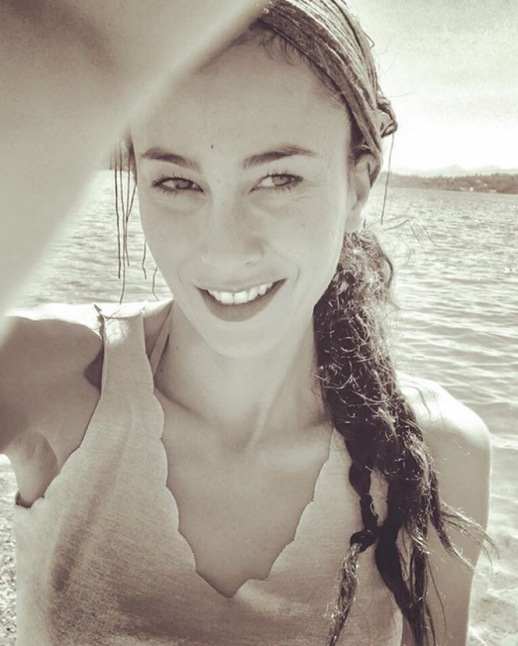 Βαρβάρα Λάρμου: Ποζάρει με μαγιό και εντυπωσιάζει!