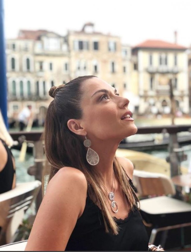 Λασκαράκη – Σουλτάτος: Έγινε το επόμενο βήμα στη σχέση τους!