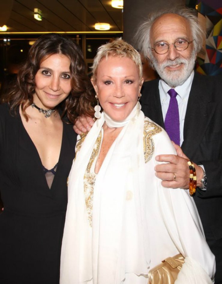 Ζωή Λάσκαρη: Η επίσημη ανακοίνωση της οικογένειας της ηθοποιού μετά τον ξαφνικό θάνατό της!