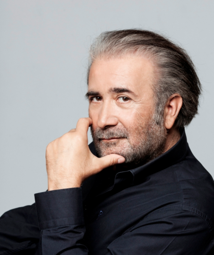 Επώνυμη Ελληνίδα εξομολογείται: Πήγε να αυτοκτονήσει εξαιτίας της σάτιρας του Λαζόπουλου;