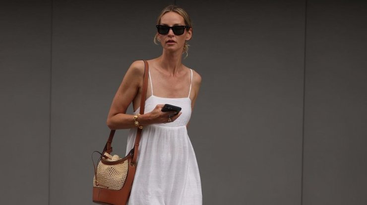 Λευκό φόρεμα: 7 looks για να φορέσεις στην πόλη ή το νησί