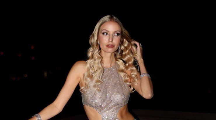 To Ζara φόρεμα που κοστίζει 50 ευρώ και είναι ιδανικό για το ρεβεγιόν