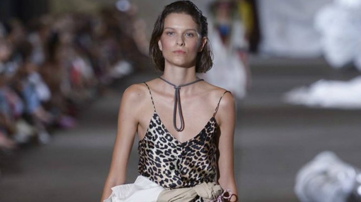 Leopard print: Τόλμησε να το φορέσεις στην παραλία