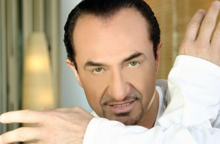 Ποιος τραγουδιστής δήλωσε: «Ο Πανταζής είναι σαν παπαγάλος»;