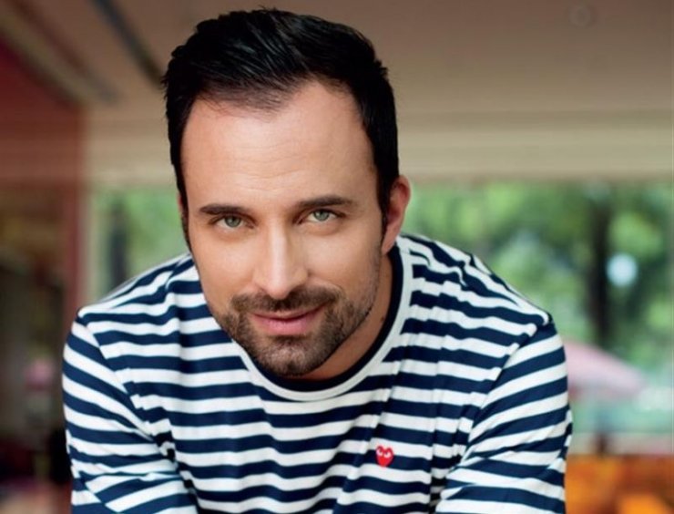 Αποκλειστικό: Δείτε τον φρεσκοχωρισμένο Γιώργο Λιανό να φιλιέται στο στόμα με μελαχρινή καλλονή στην Κύπρο