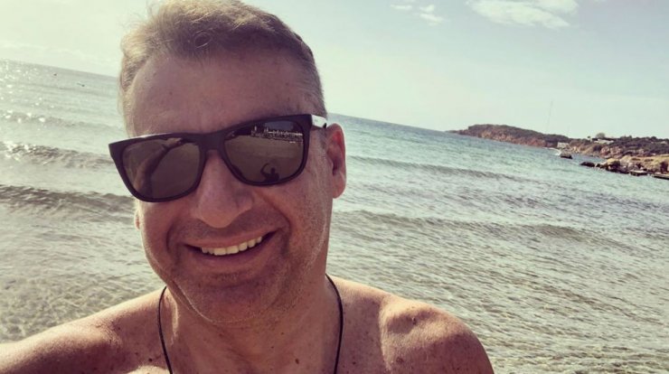 Ο Γιώργος Λιάγκας στην πιο εντυπωσιακή του εικόνα μαζί με τους γιους του