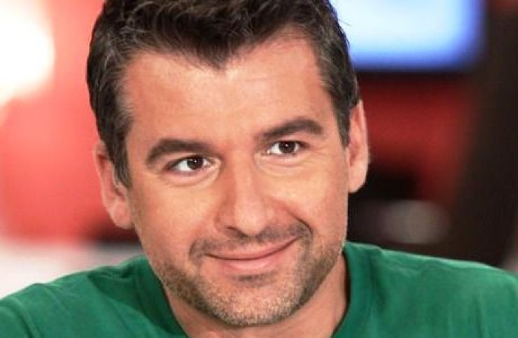 Γιώργος Λιάγκας: Σχολιάζει αρνητικά τον Πέτρο Κωστόπουλο