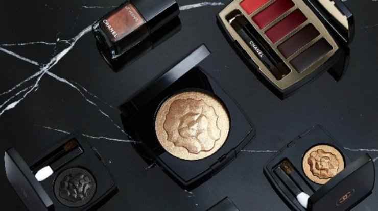 Η εορταστική συλλογή του οίκου Chanel είναι απλά υπέροχη!