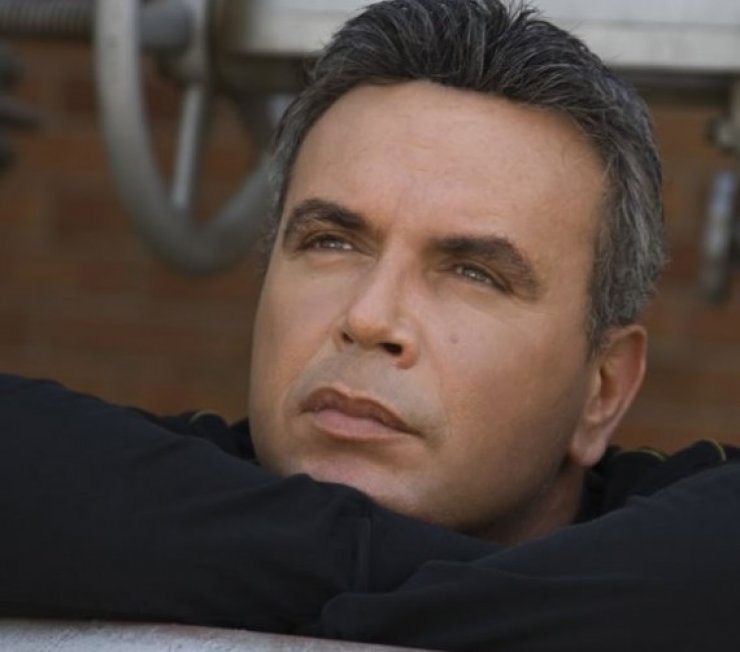 Εσπευσμένα στο νοσοκομείο ο Μανώλης Λιδάκης