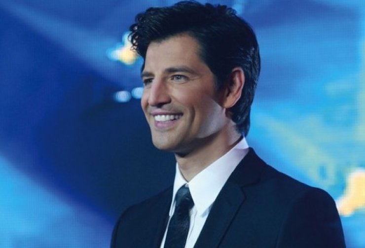 Ακούστε τo νέο τραγούδι του Σάκη Ρουβά