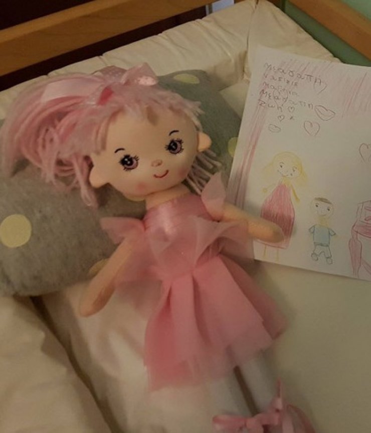 Έκπληξη για έγκυο Κύπρια παρουσιάστρια! Το baby shower από τις φίλες της!