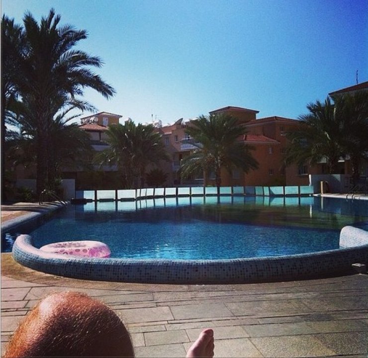 Ποιος ποδοσφαιριστής του ΑΠΟΕΛ έχει αυτή την θέα στην έπαυλη του;