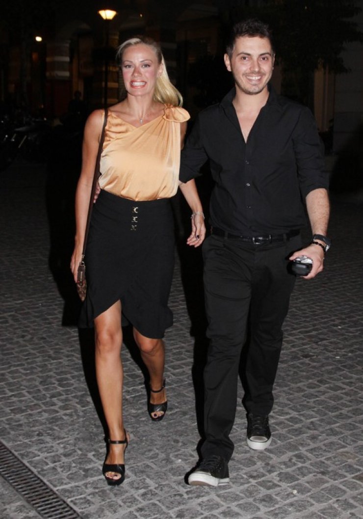 Χατζηγιάννης: Η πρόταση γάμου επι σκηνής στην Ζέτα και το "ναι"