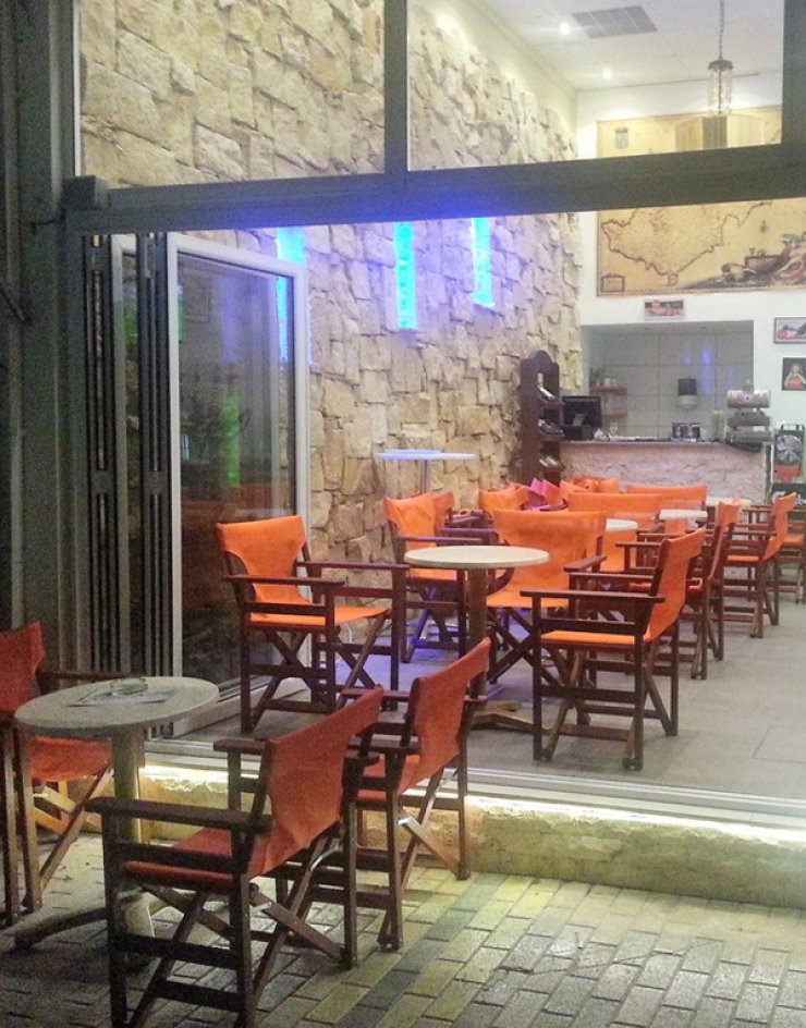 Rami: Το καινούργιο καφενείο της Λαϊκής Γειτονιάς