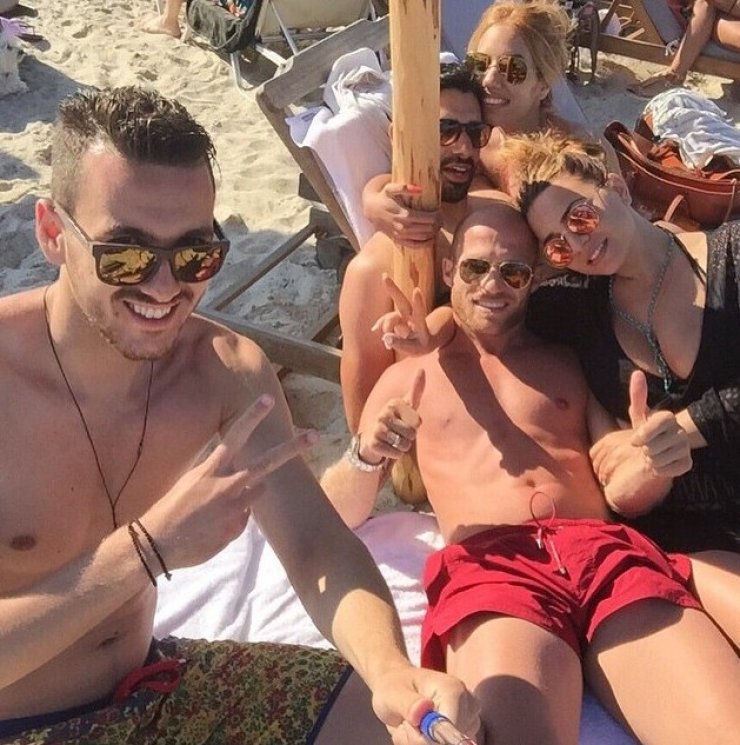 Ανδρέας Αβραάμ - Χριστιάνα Παναγιώτου: Οι καλοκαιρινές διακοπές τους στη Χαλκιδική