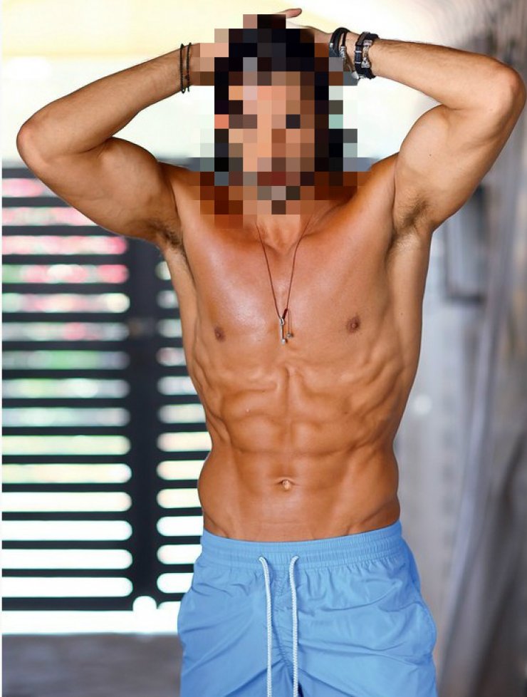 Η Naomi Campbell σχολίασε σε φωτογραφία γοητευτικού Κύπριου ρωτώντας γι