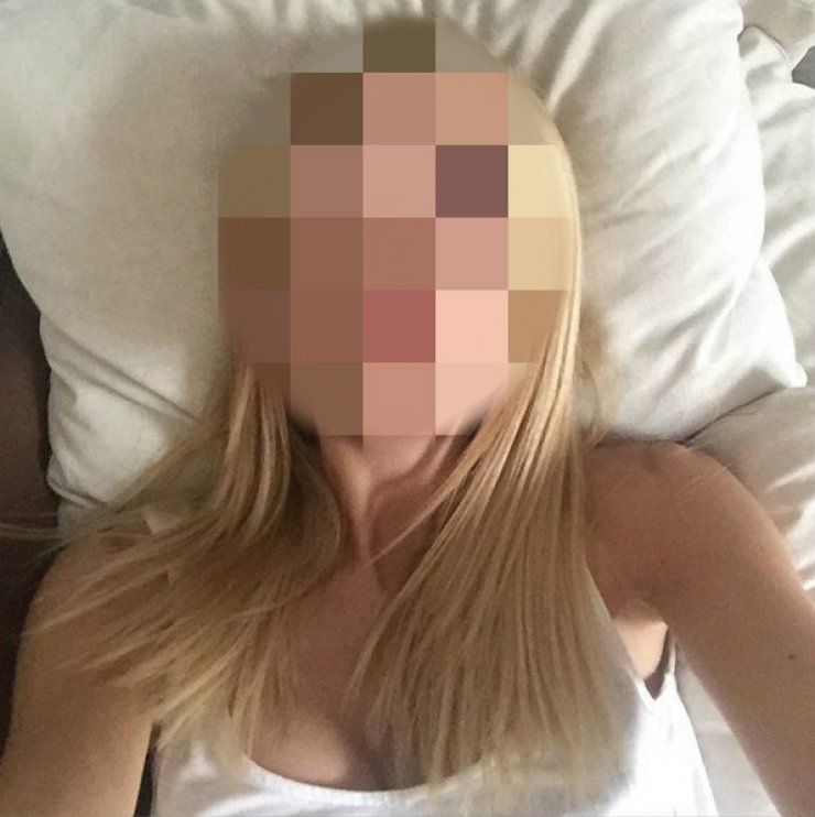 Ποια παρουσιάστρια του ΣΙΓΜΑ μας καλημερίζει από το κρεβάτι της;