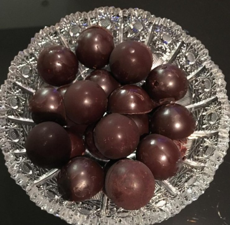 Ποια socialite ετοίμασε αυτά τα λαχταριστά σοκολατάκια;