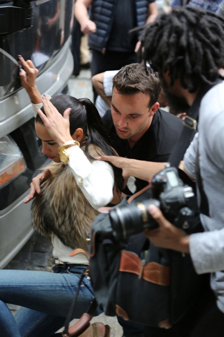 Andriana Lima: Χτύπησε στο κεφάλι [εικόνες]