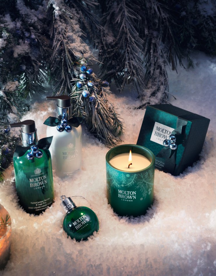 Molton Brown: Εορταστική συλλεκτική έκδοση Fabled Juniper Berries & Lapp Pine