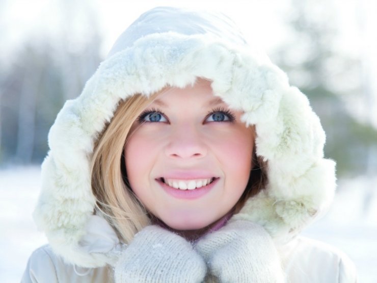 Τέλεια χείλη τον χειμώνα: Τρεις σημαντικές πληροφορίες που θα σε βοηθήσουν να τα πετύχεις