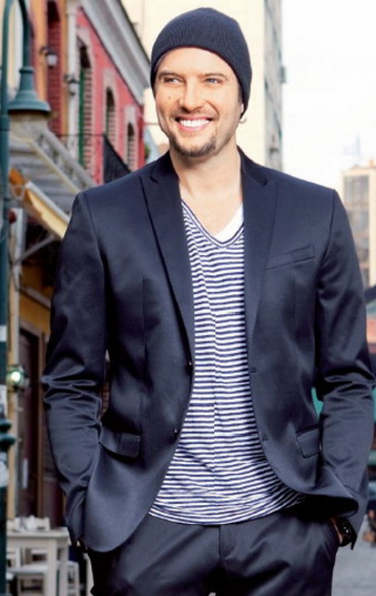 Σοκ! Απόπειρα αυτοκτονίας έκανε ο Λάμπης Λιβιεράτος!