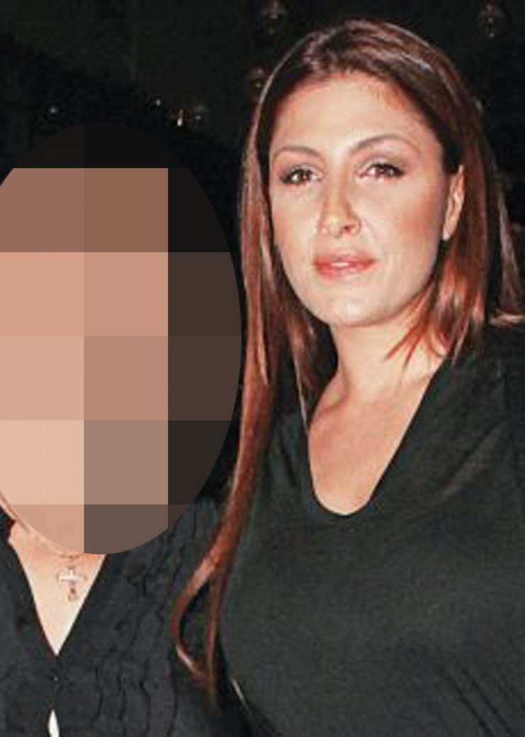 Δείτε την μητέρα της Έλενας Παπαρίζου