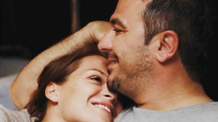 Για πρώτη φορά! Ο Αντώνης Ρέμος ξεκαθαρίζει αν η Υβόννη είναι έγκυος! 