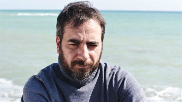 Λώρης Λοϊζίδης: Η τρυφερή φωτογραφία αγκαλιά με τα δίδυμα κοριτσάκια του!