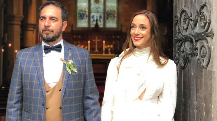 Μάθαμε γιατί επιλέχθηκε η Αγγλία για τον γάμο του Λώρη Λοϊζίδη και της Στυλιάνας Μαραγκού!