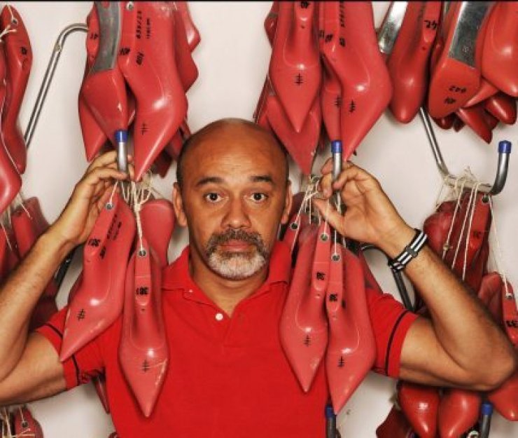 Christian Louboutin: Η ιστορία πίσω από την πιο διάσημη κόκκινη σόλα