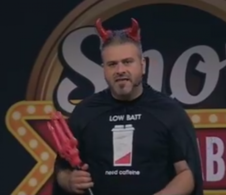 Halloween party στο Show και Αβλαβές: Ο Πανίκος Πιλάλης σε τρελό γέλιο