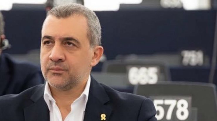 Συγκλονίζει ο Λουκάς Φουρλάς: "Είπαν ότι εγώ σκότωσα το μωρό μου για να μπω στην πολιτική" [βίντεο]