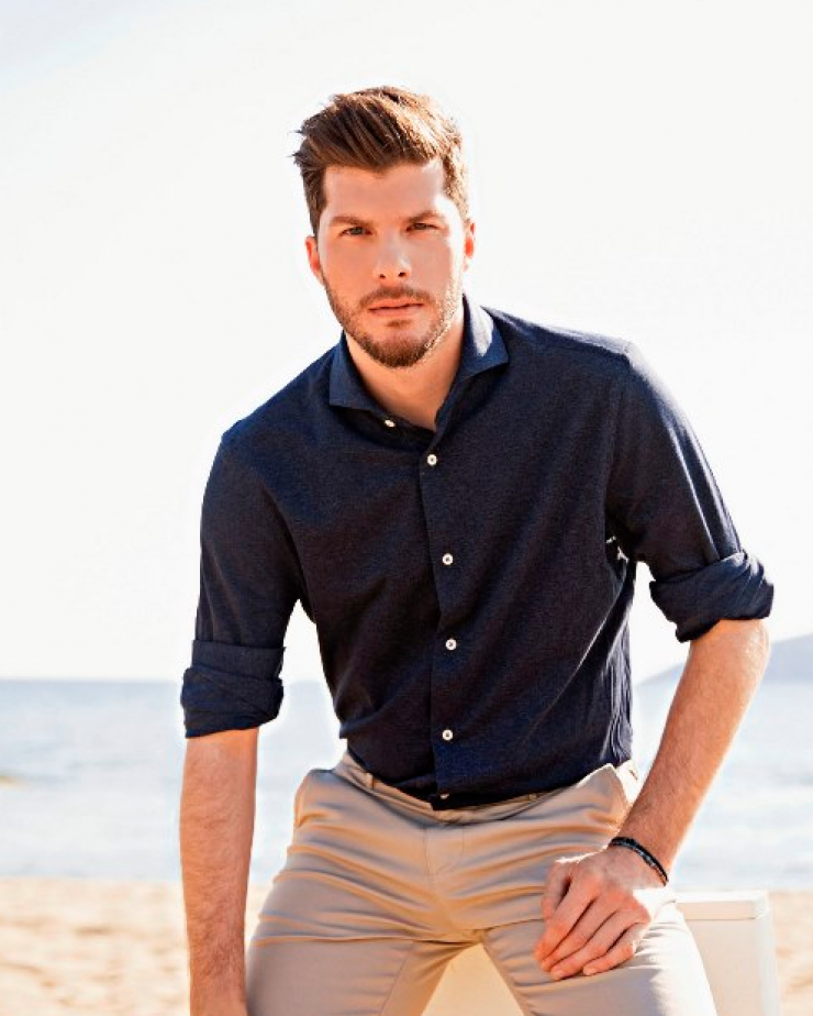 Απίστευτη εξομολόγηση από το Λούκα Γιώρκα: “Έτρεχα στη Συγγρού φορώντας μόνο μποξεράκι, επιζητώντας κάποιος να με βρει να με σώσει”