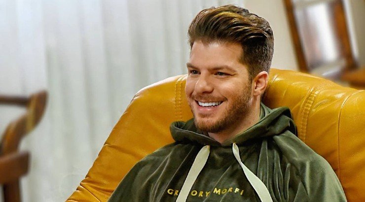 Λούκας Γιώρκας: Οι όμορφες γιορτινές αναμνήσεις που μοιράζεται ο τραγουδιστής! [βίντεο]