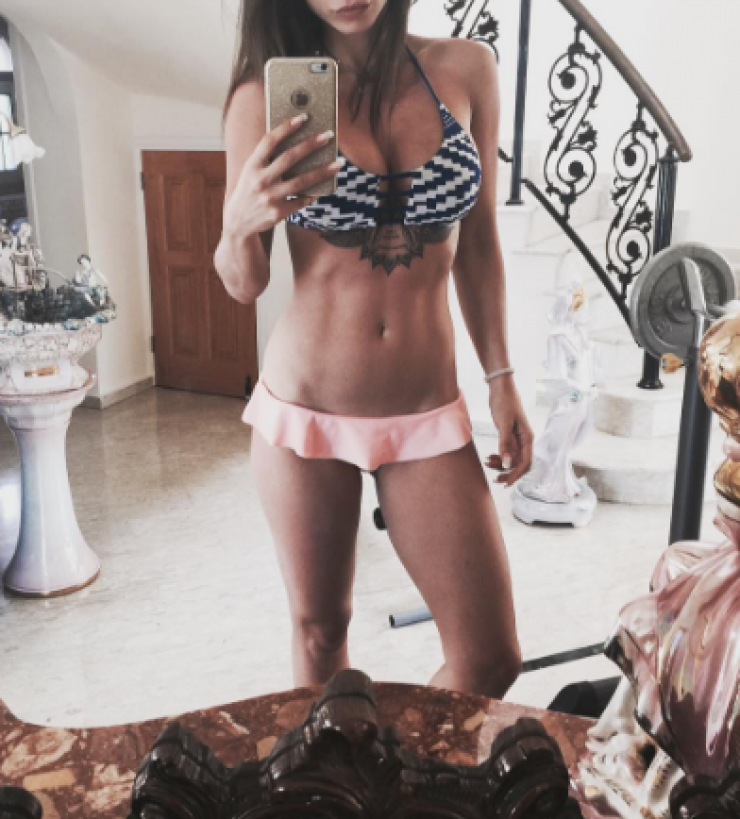 Επώνυμη Κύπρια αναστατώνει το instagram με το καλλίγραμμο κορμί της!