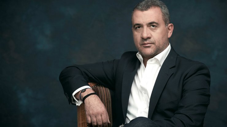 Λουκάς Φουρλάς: Η σπάνια εικόνα με τον γιο του που δημοσίευσε