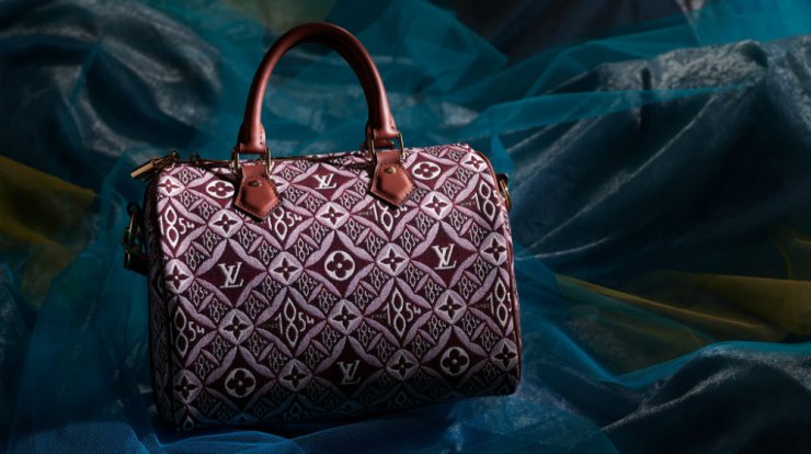 Ο Nicolas Ghesquière επανασχεδίασε το iconic λογότυπο του Louis Vuitton! [εικόνες]