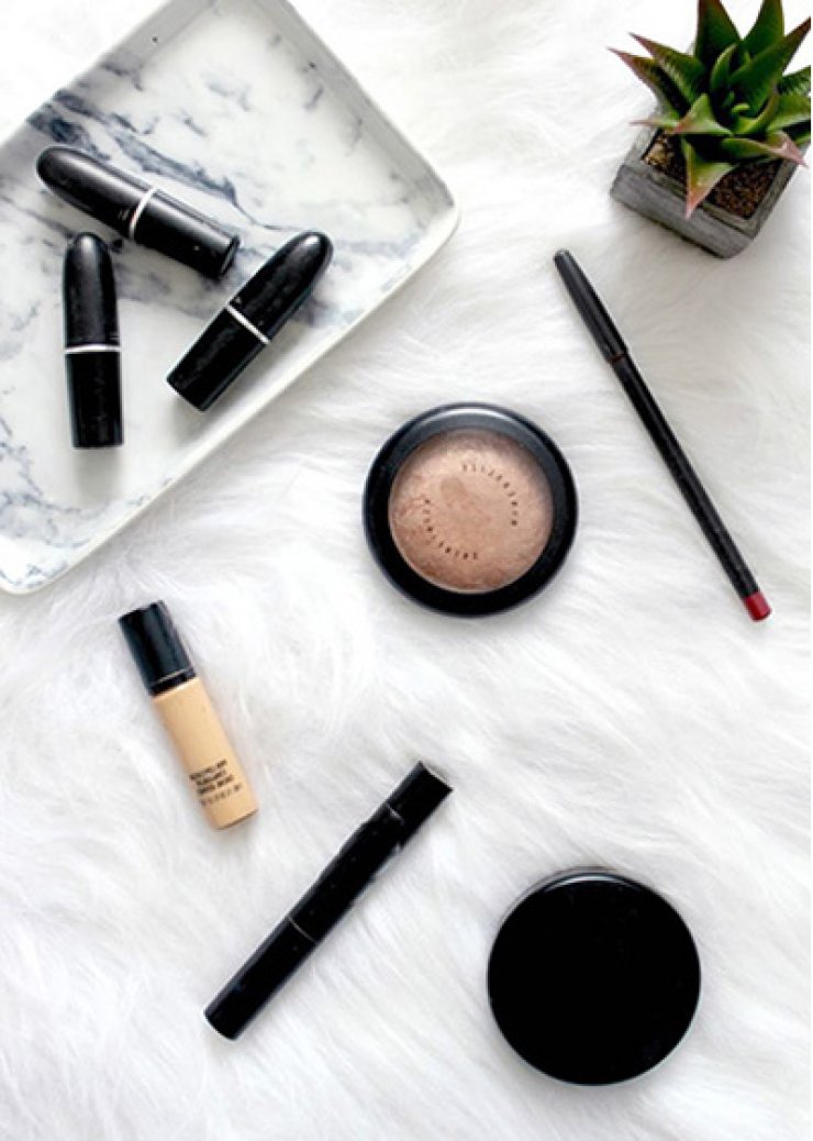 8 τρόποι για να χρησιμοποιήσεις στο έπακρο τα καλλυντικά σου