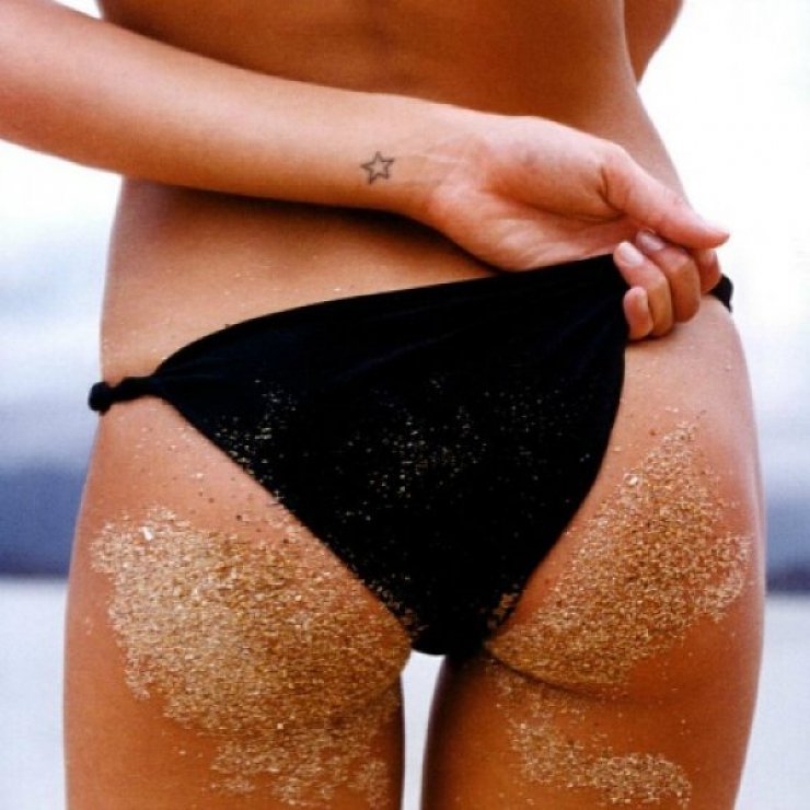 Η λεπτομέρεια που πρέπει να προσέξεις στα μαγιό σου, για να δείχνουν τέλεια τα οπίσθιά σου