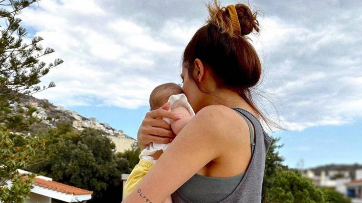 Μαίρη Συνατσάκη: Μας έβαλε στο dreamy παιδικό δωμάτιο της κόρης της, Ολίβιας [εικόνα]