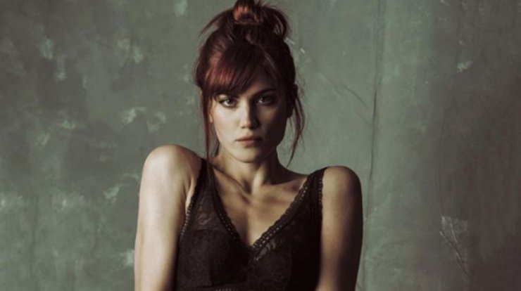 Mαίρη Συνατσάκη: Έκανε μια από τις σπάνιες της εξόδους μαζί με τον σύντροφο της Αιμιλιανό Σταματάκη