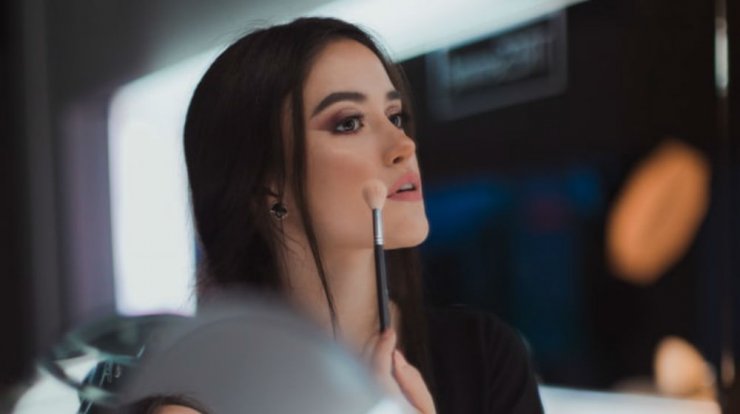 Πέντε λάθη που κάνετε στο μακιγιάζ και σας κάνουν να δείχνετε πιο κουρασμένες!