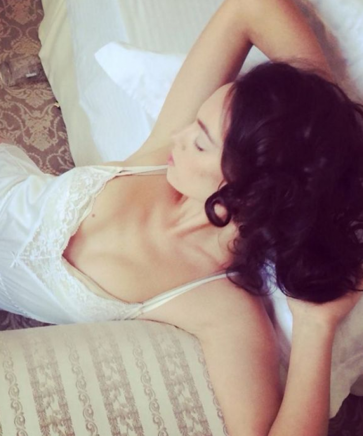 Κωνσταντίνος Μακρίδης: Δείτε την κουκλάρα σύντροφο του να ποζάρει με εσώρουχα!