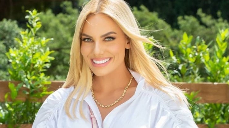 Ιωάννα Μαλέσκου: Το παιδικό στιγμιότυπο που ανήρτησε με τον αδερφό της [εικόνα]