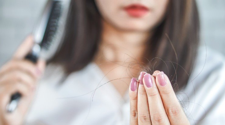 Οι ψυχολογικές επιπτώσεις από την απώλεια μαλλιών εξαιτίας του καρκίνου και τρόποι διαχείρισης